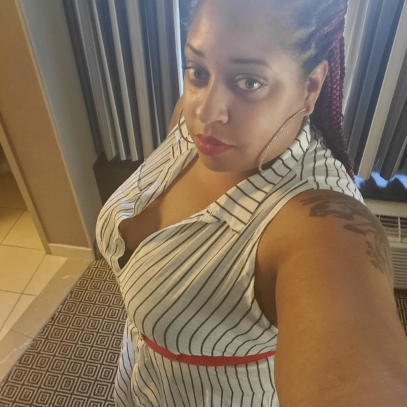 Meet your Posher, Crystal - Picture 4 of 4